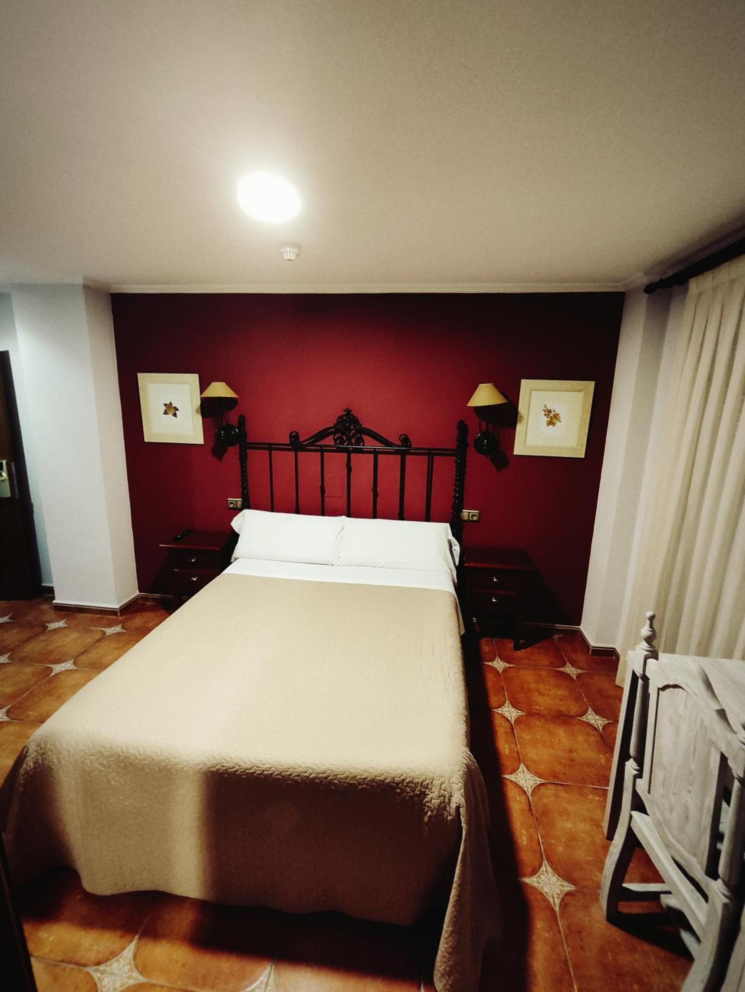 Hostal La Posada Torrellano Exterior photo